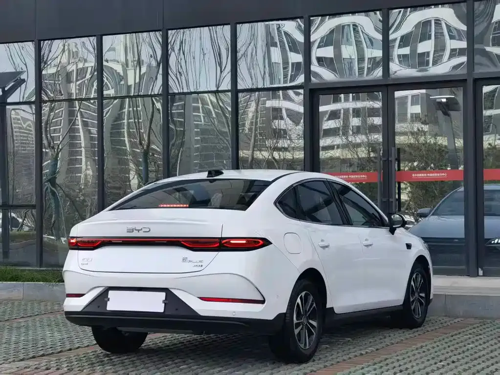 BYD Qin PLUS 2025 из CN, фото 3