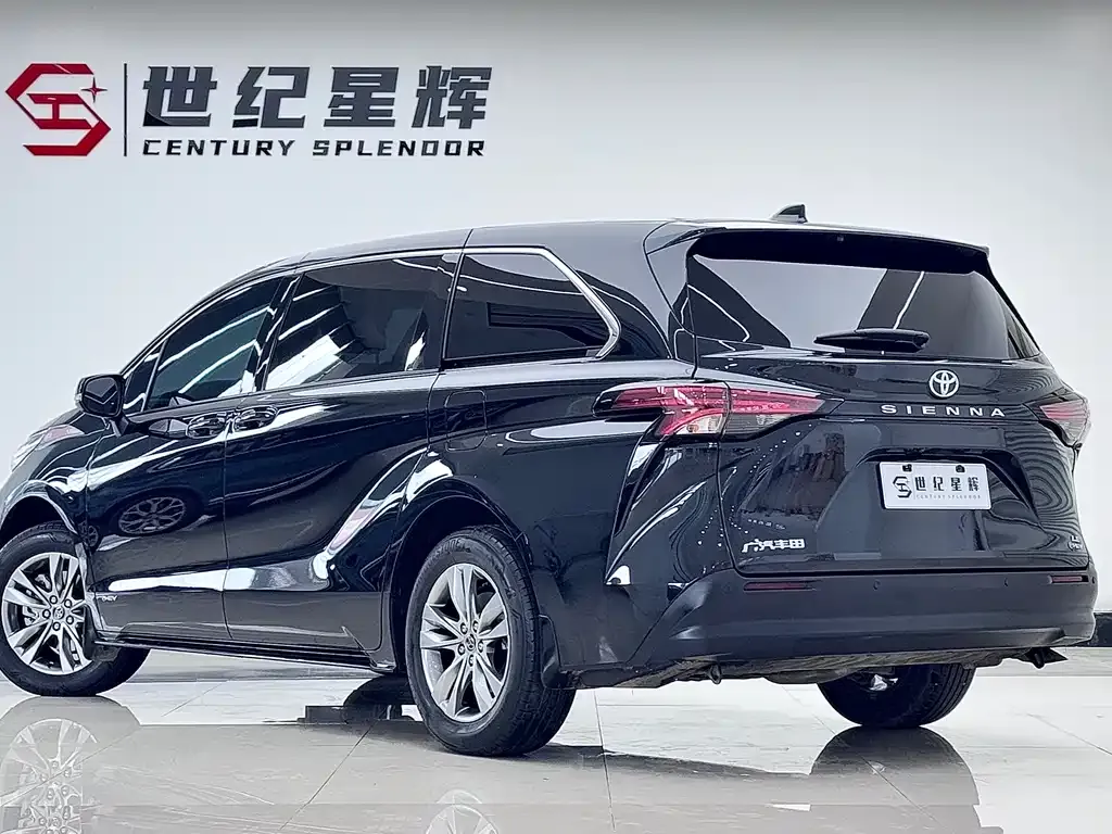 Toyota Sienna 2025 из CN, фото 7