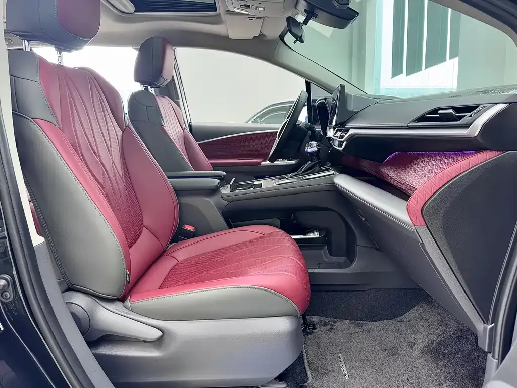 Toyota Sienna 2025 из CN, фото 6