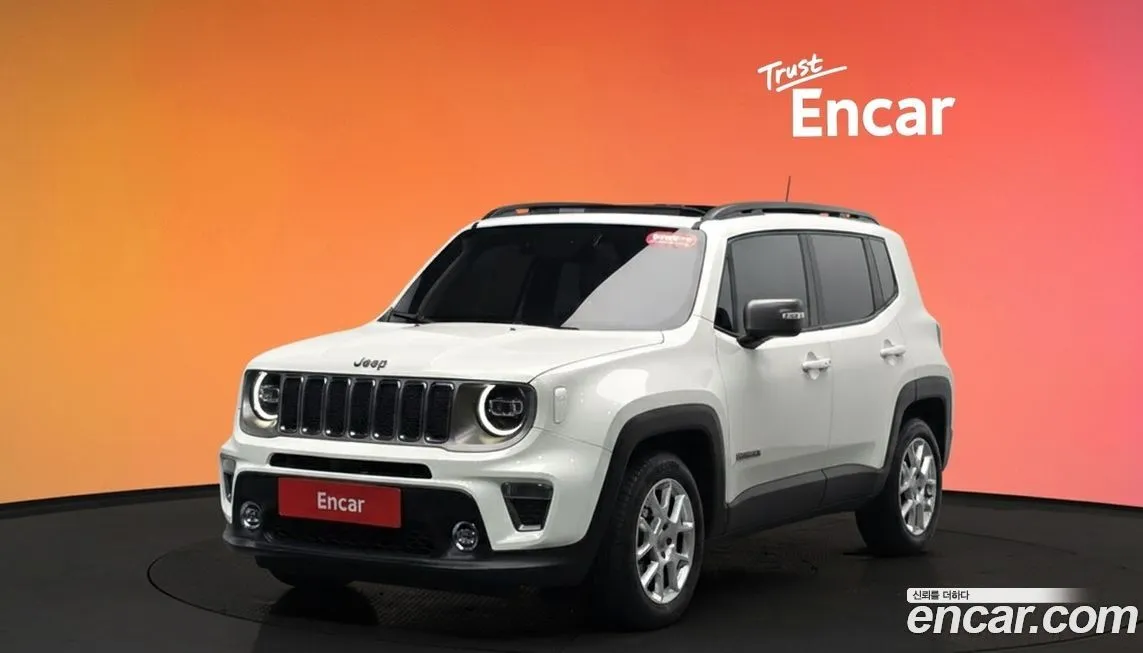 Jeep Renegade — фото 1
