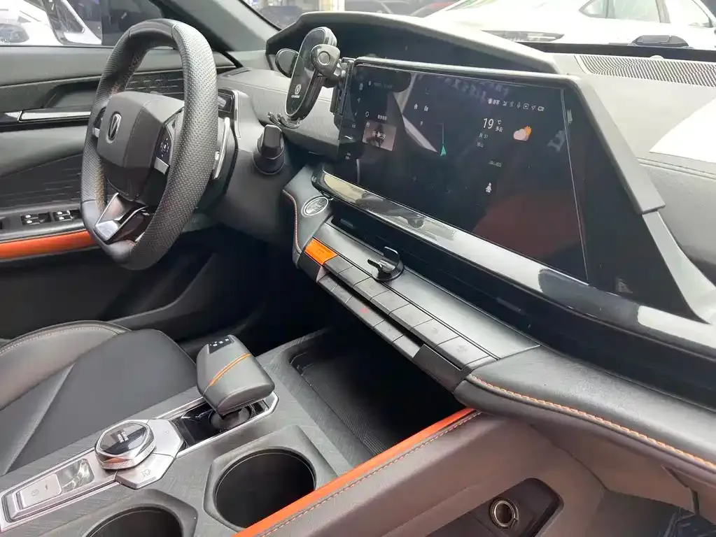 Changan UNI-V 2023 из CN, фото 6