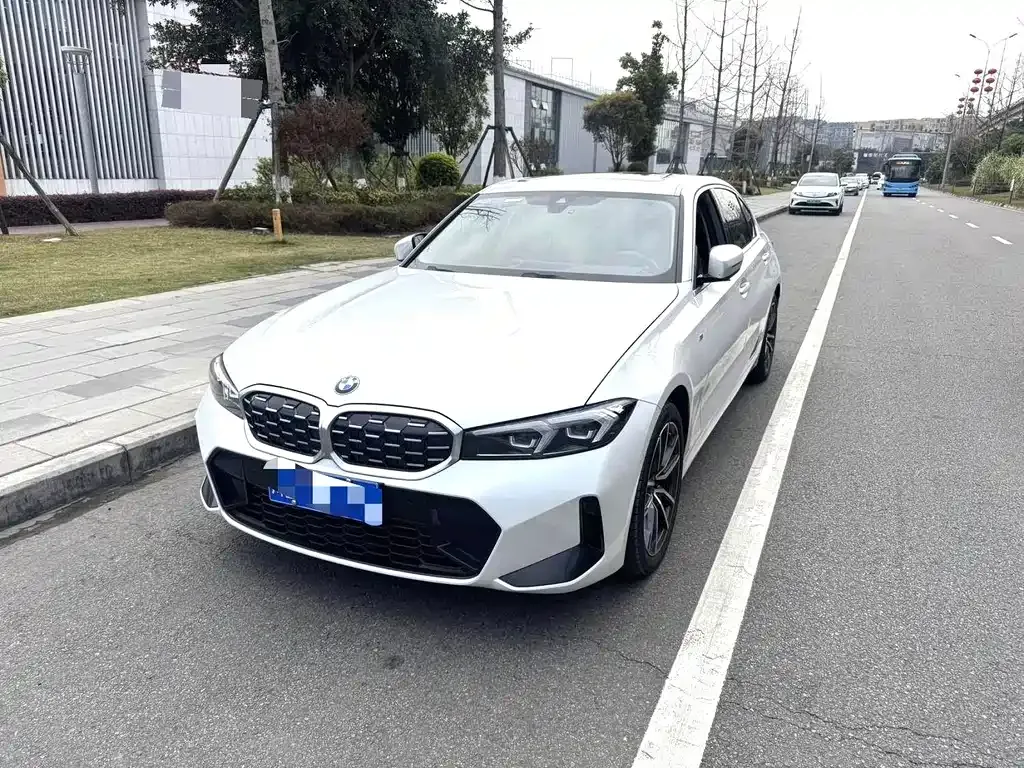 BMW 3 Series — фото 1