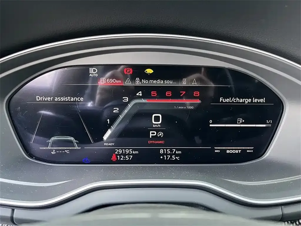 Audi SQ5 2022 из CN, фото 8