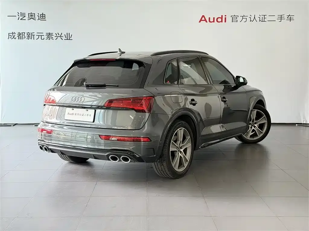 Audi SQ5 2022 из CN, фото 5