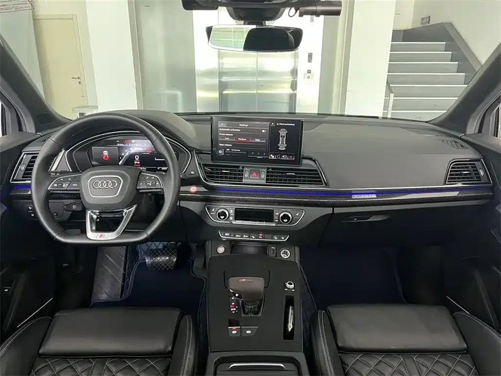 Audi SQ5 2022 из CN, фото 9