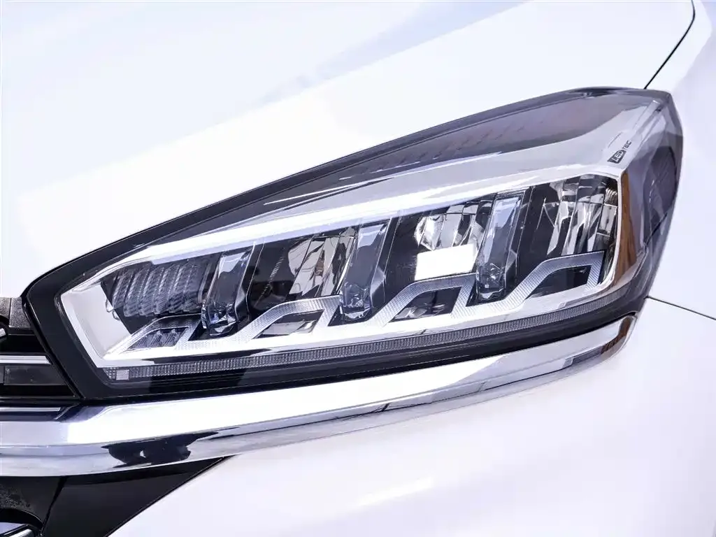 Chery Tiggo 8 — фото 6