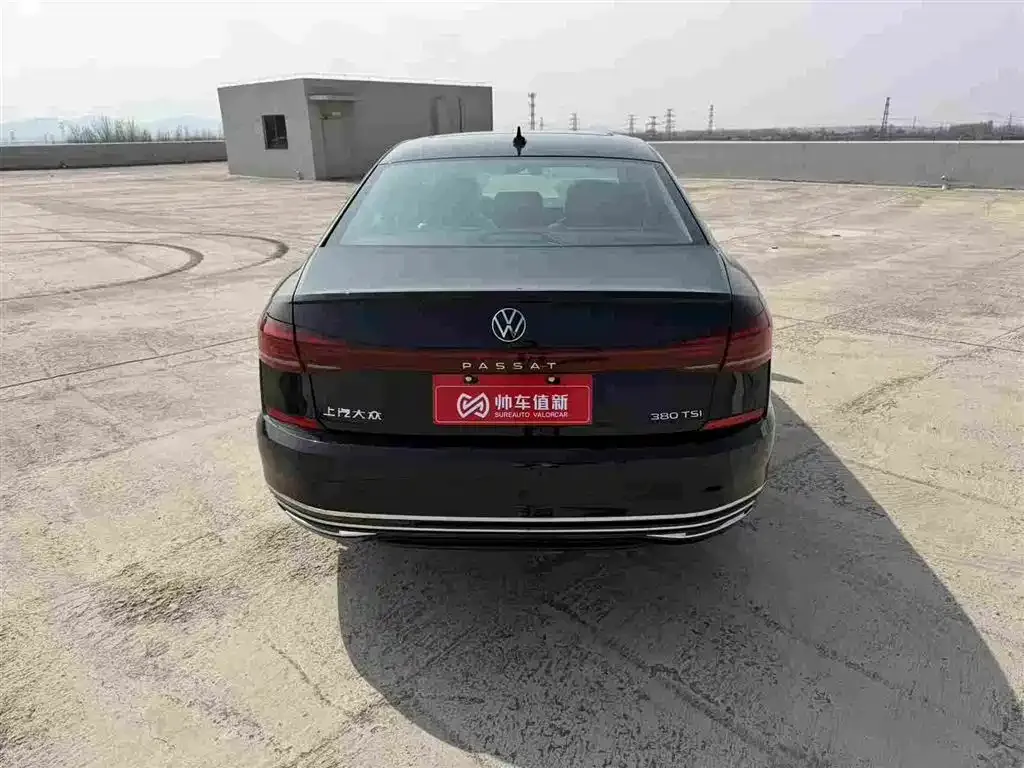 Volkswagen Passat — фото 5