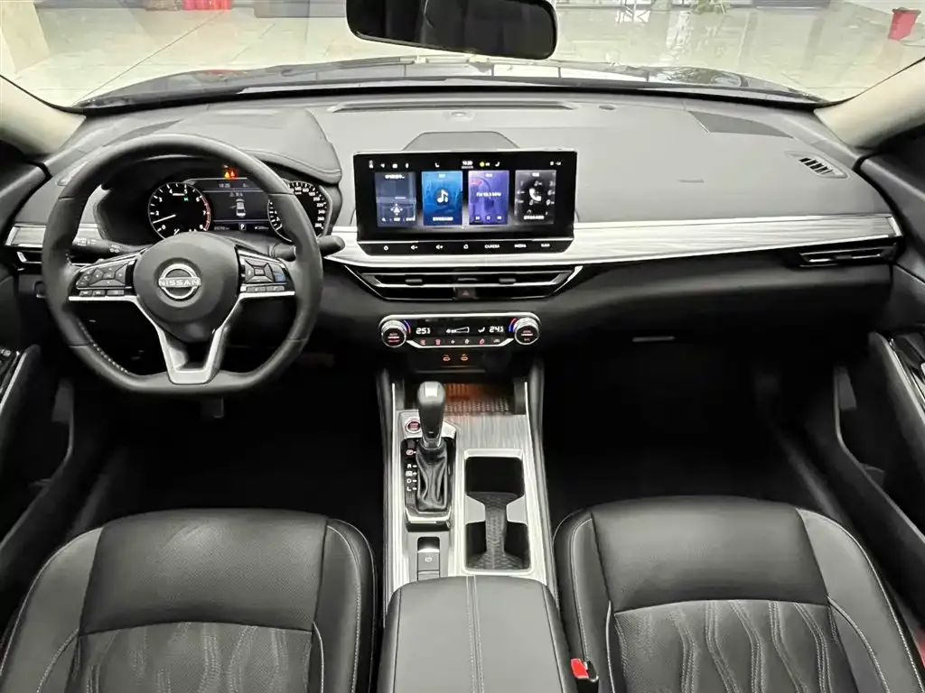 Nissan Teana 2023 из CN, фото 2