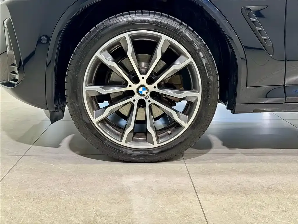BMW X3 — фото 7