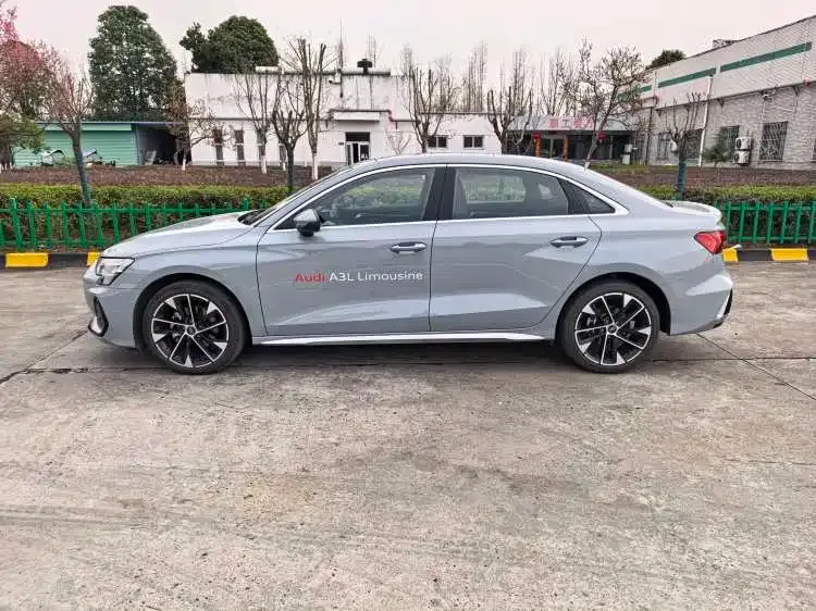 Audi A3 2024 из CN, фото 2
