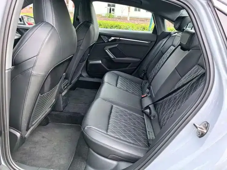 Audi A3 2024 из CN, фото 5