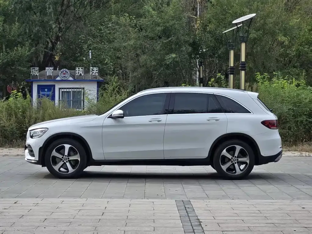 Mercedes-Benz GLC — фото 10