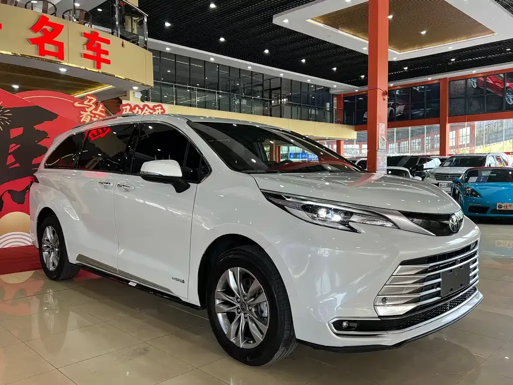 Toyota Sienna 2022 из CN, фото 10