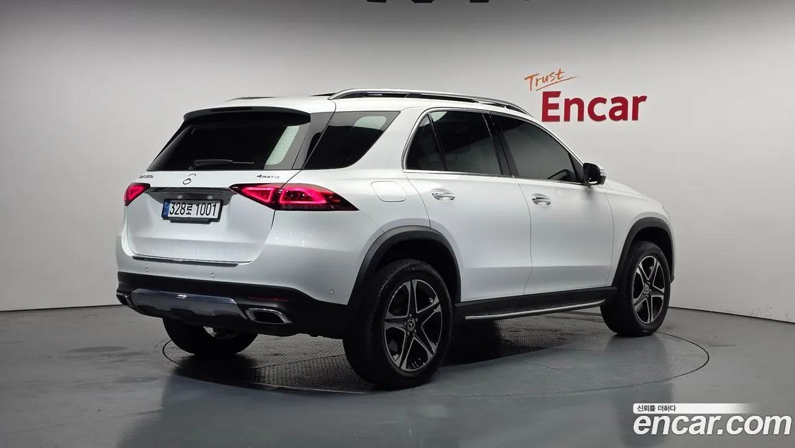 Mercedes-Benz GLE-Class — фото 8