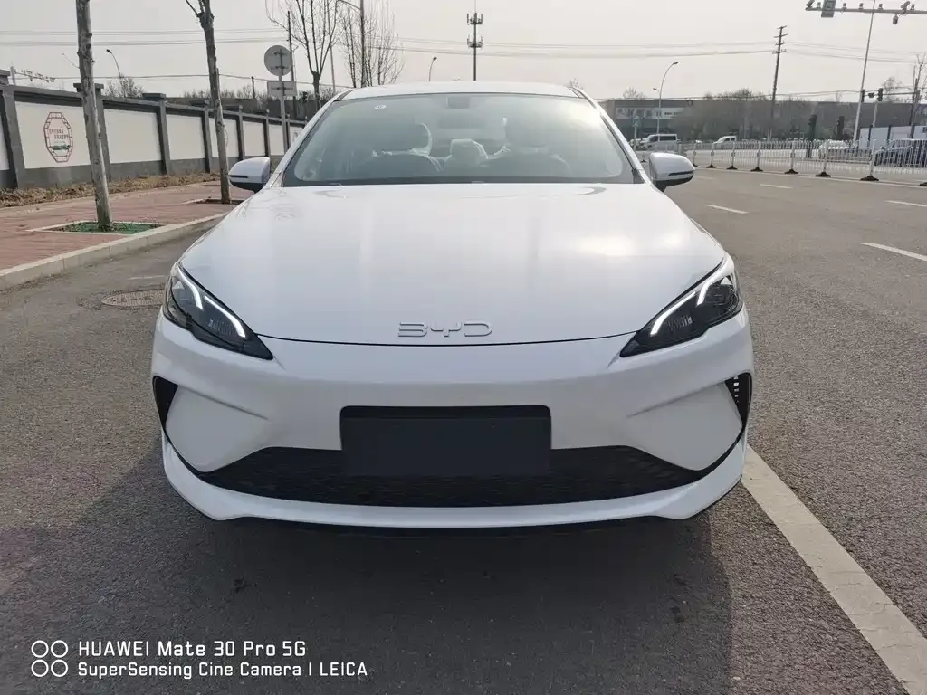 BYD Seal 05 DM-i 2026 из CN, фото 2