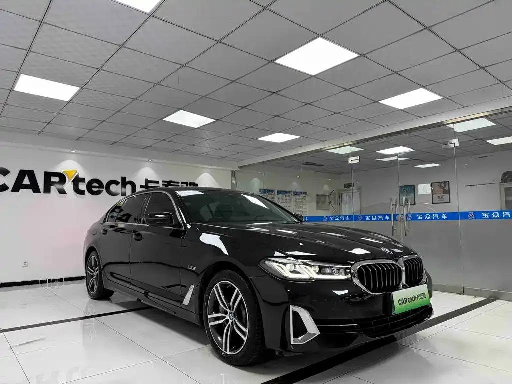 BMW 5 Series New Energy — фото 3