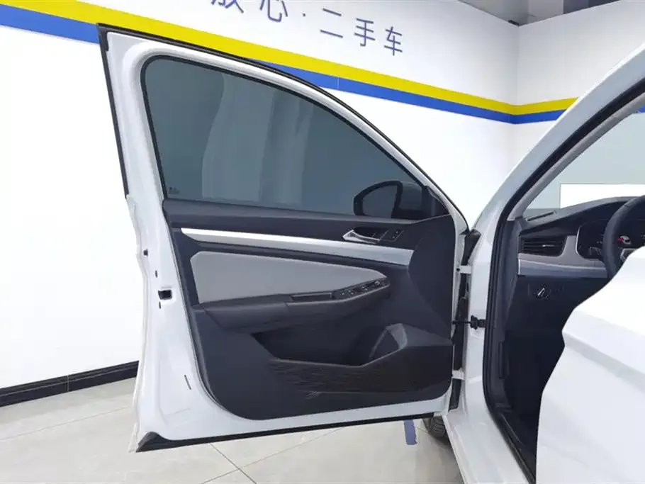 Volkswagen Bora 2025 из CN, фото 6