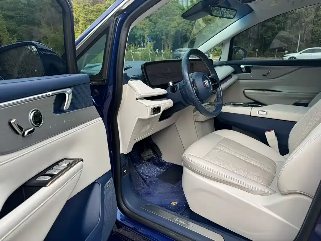 Buick GL8 Hybrid — фото 3