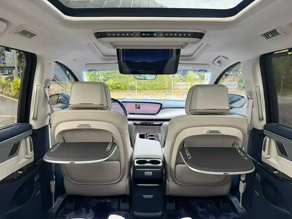 Buick GL8 Hybrid — фото 5