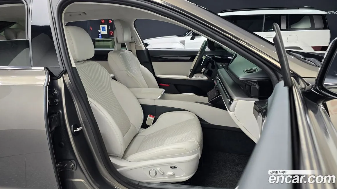 Hyundai Grandeur 2023 из KR, фото 6