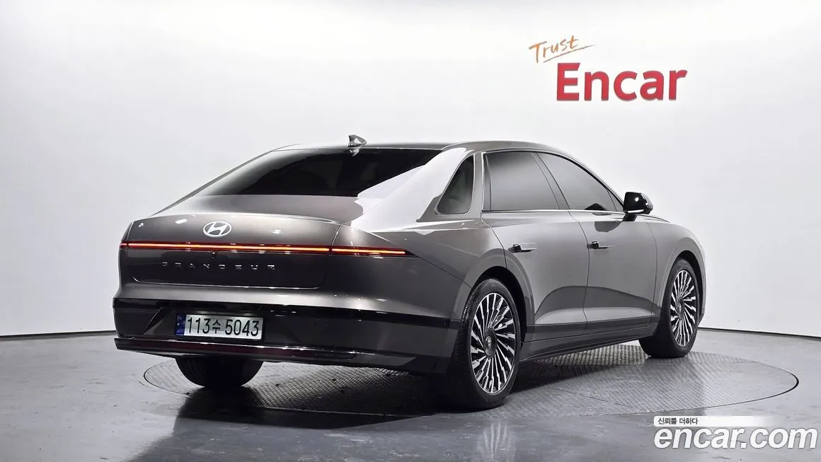 Hyundai Grandeur 2023 из KR, фото 2