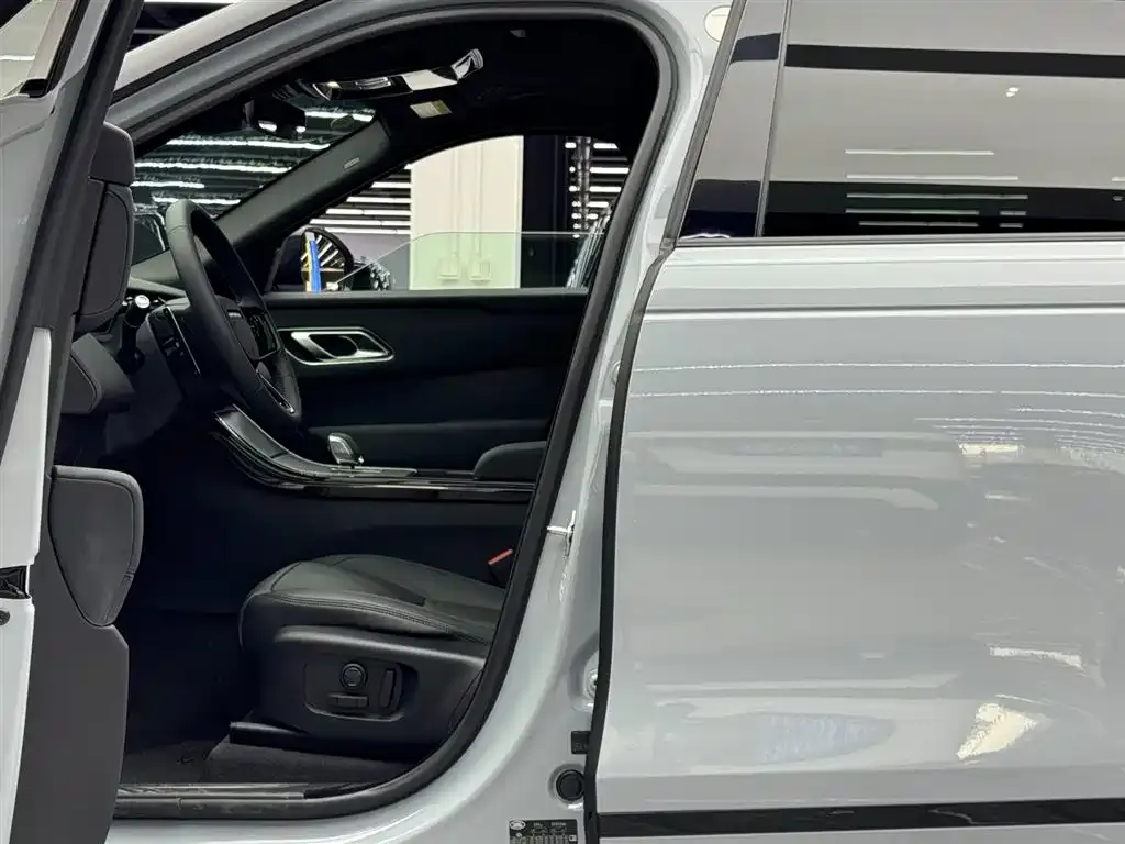 Land Rover Velar 2025 из CN, фото 6