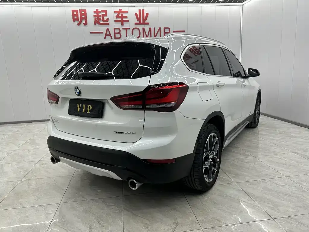 BMW X1 — фото 4