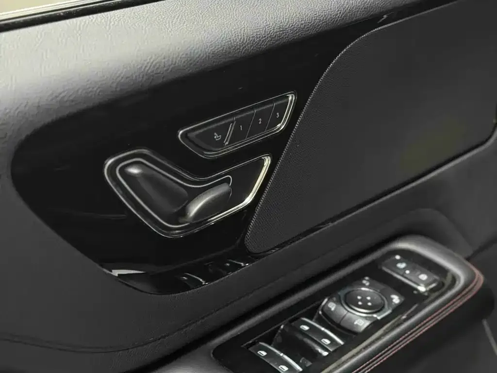Lincoln Aviator 2021 из CN, фото 6