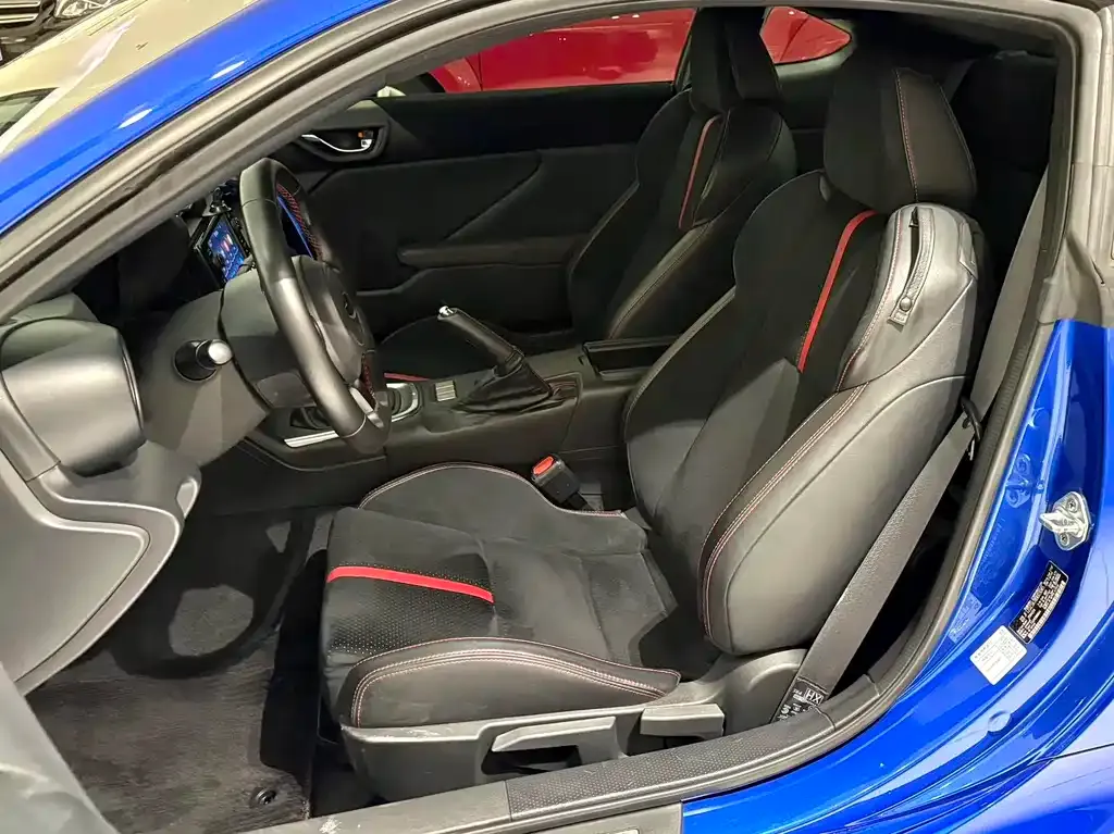 Subaru BRZ 2022 из CN, фото 9