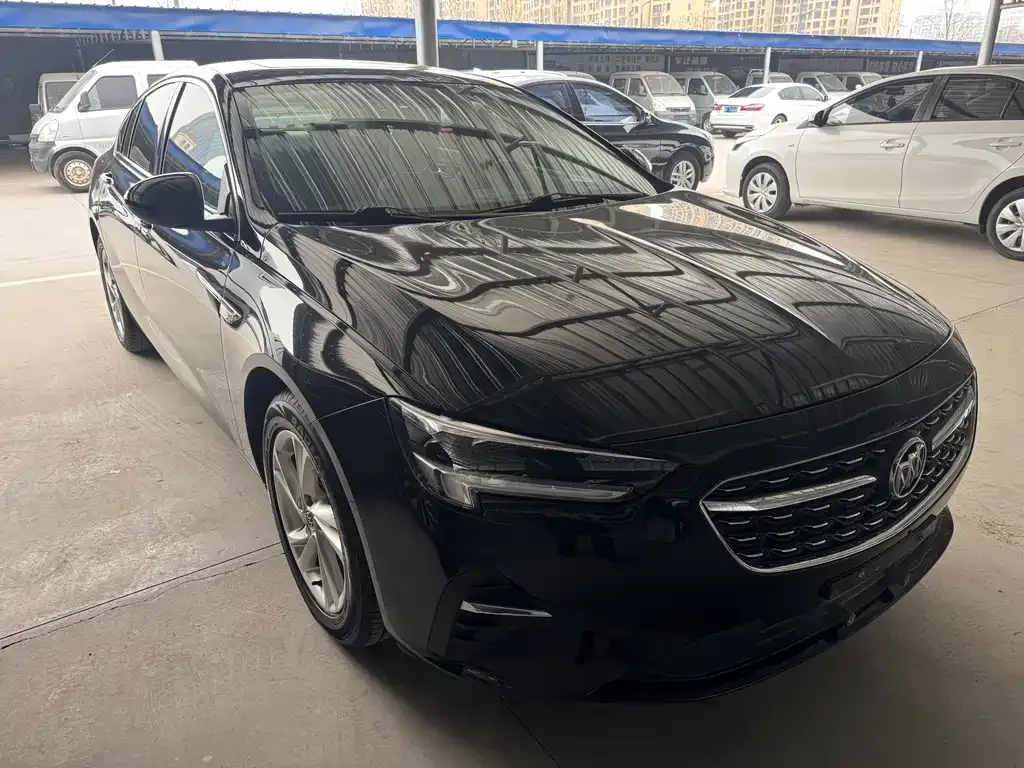 Buick Regal — фото 1