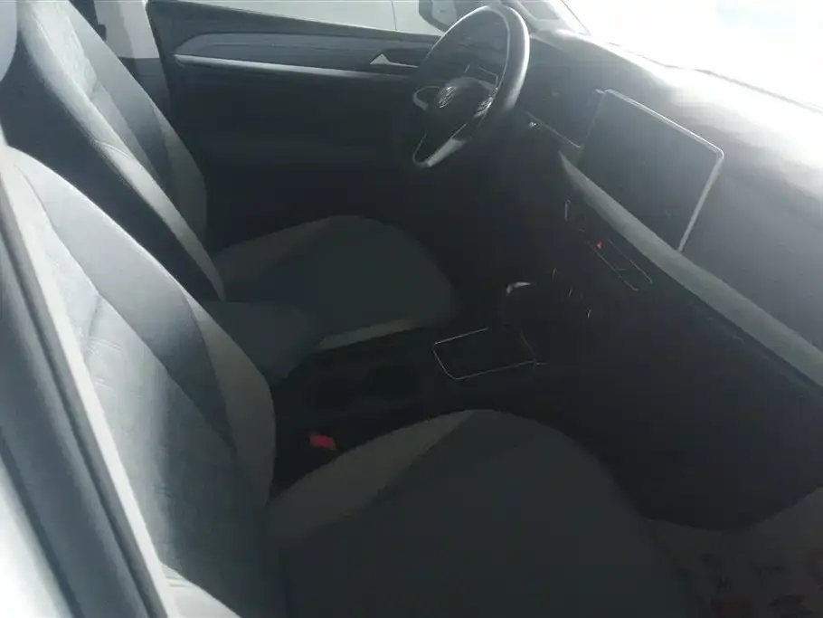Volkswagen Lavida 2024 из CN, фото 3