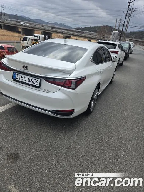 Lexus ES 2026 из KR, фото 4