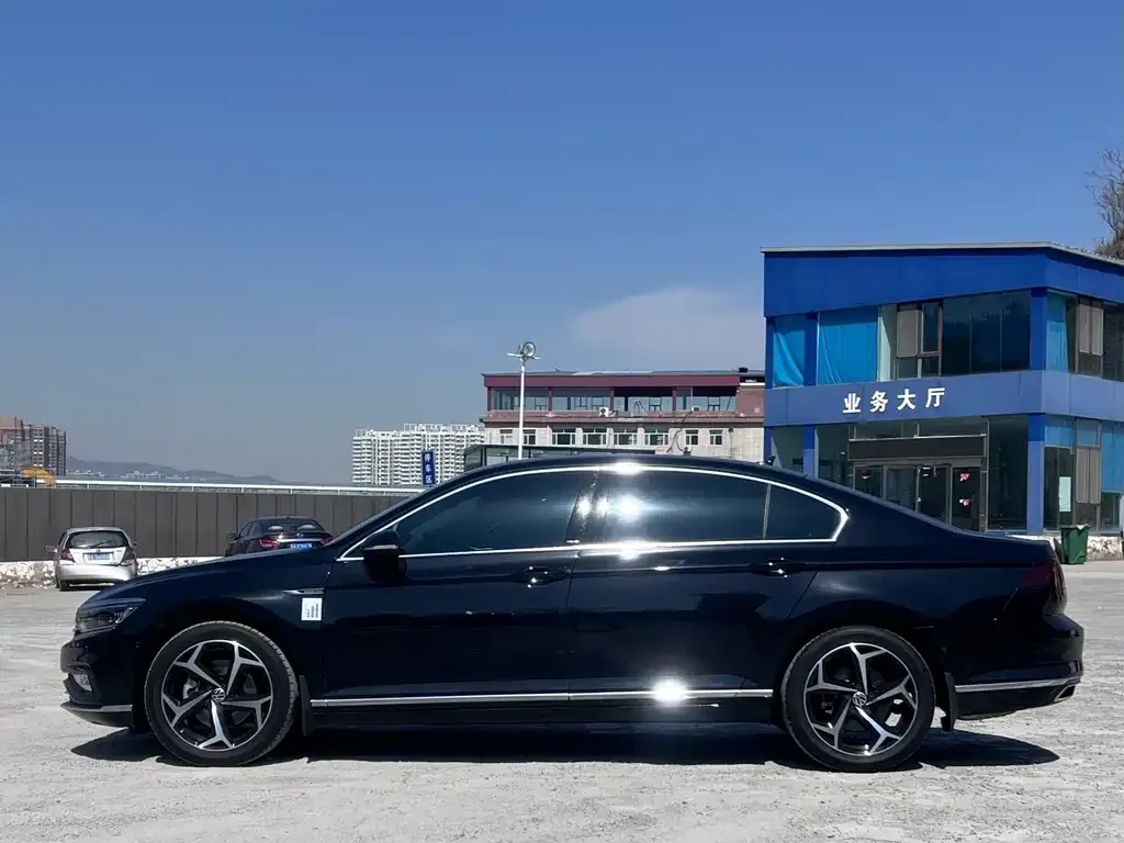 Volkswagen Magotan 2022 из CN, фото 2