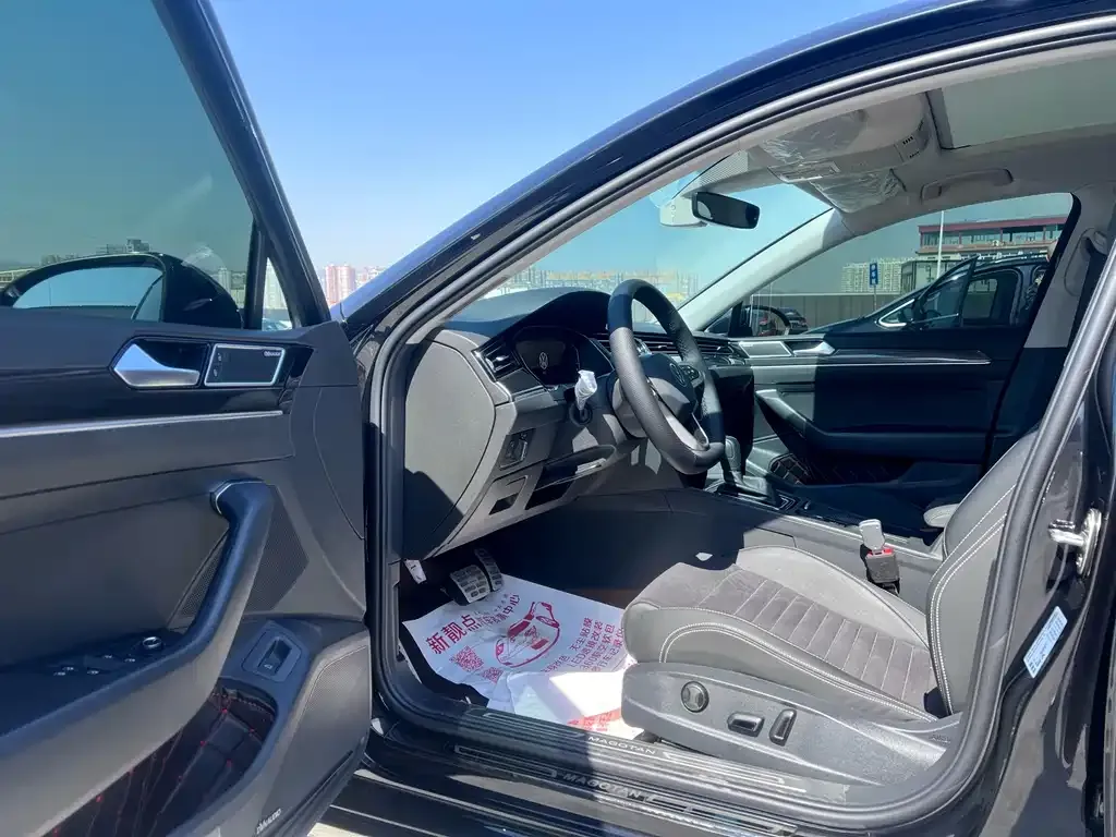 Volkswagen Magotan 2022 из CN, фото 8