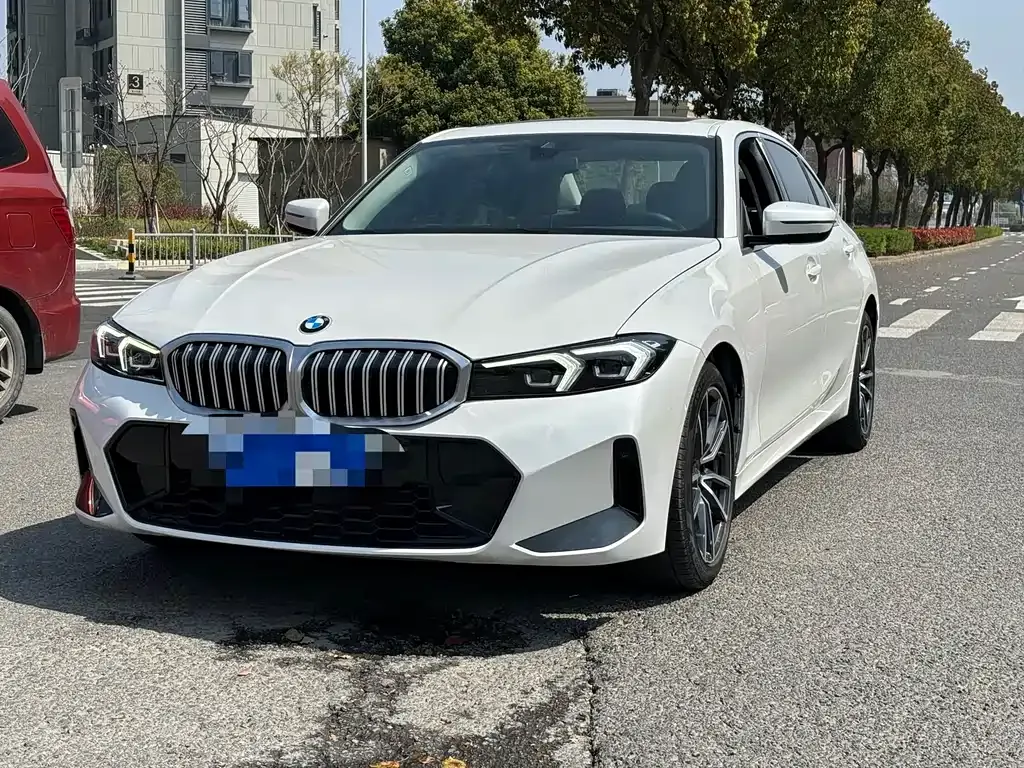 BMW 3 Series — фото 1