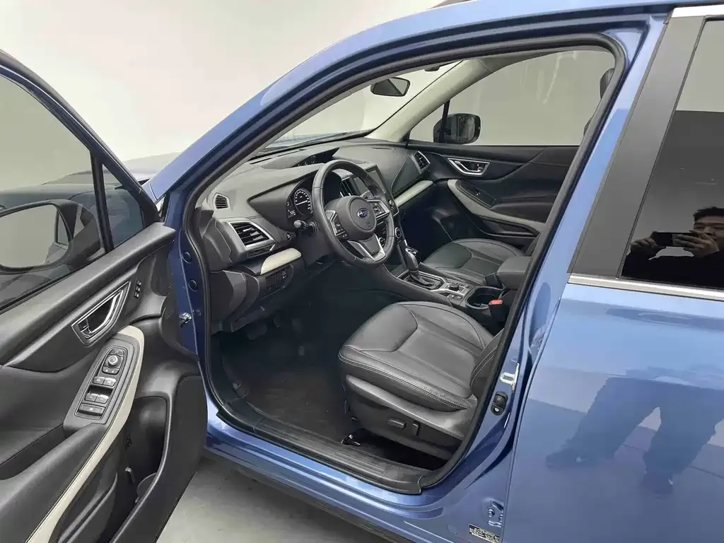 Subaru Forester 2023 из CN, фото 9