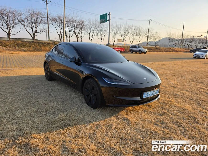 Tesla Model 3 2024 из KR, фото 1