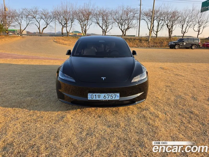 Tesla Model 3 2024 из KR, фото 10