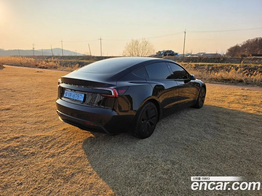 Tesla Model 3 2024 из KR, фото 7