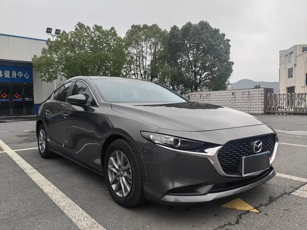 Mazda 3 Axela 2022 из CN, фото 4