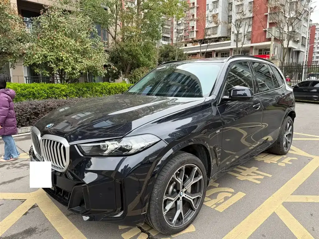 BMW X5 — фото 1