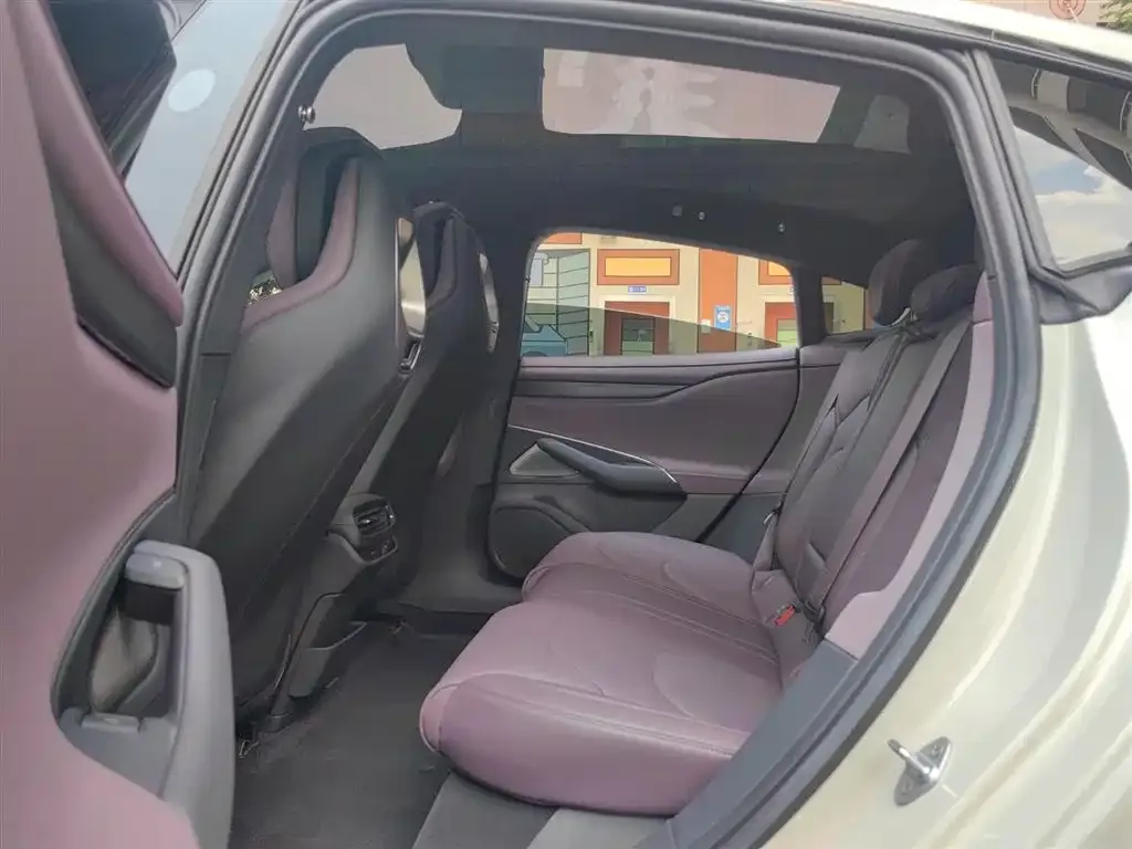 Xiaomi SU7 2024 из CN, фото 3