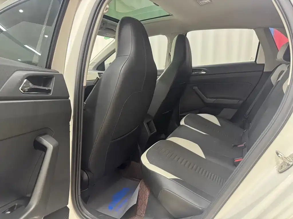 Volkswagen Polo 2022 из CN, фото 4