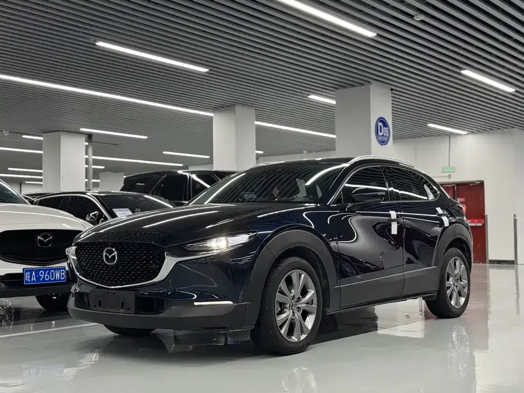 Mazda CX-30 — фото 1