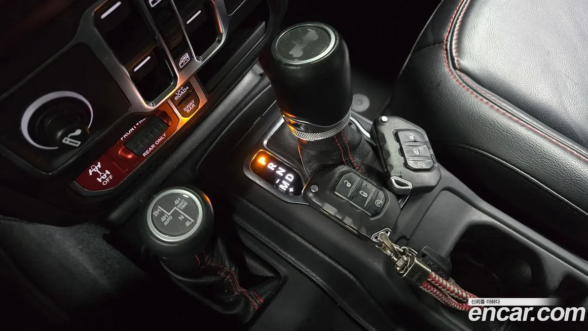 Jeep Wrangler 2021 из KR, фото 3