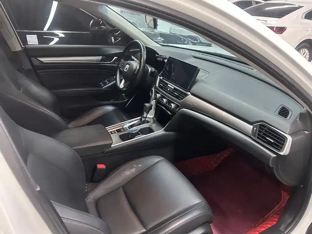 Honda Accord — фото 5