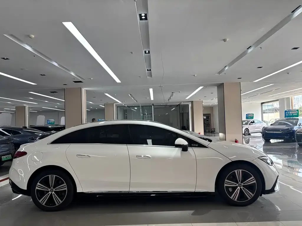 Mercedes-Benz EQE 2025 из CN, фото 2