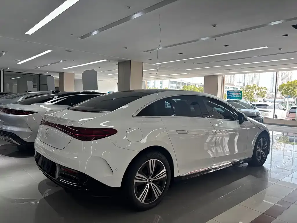 Mercedes-Benz EQE 2025 из CN, фото 5
