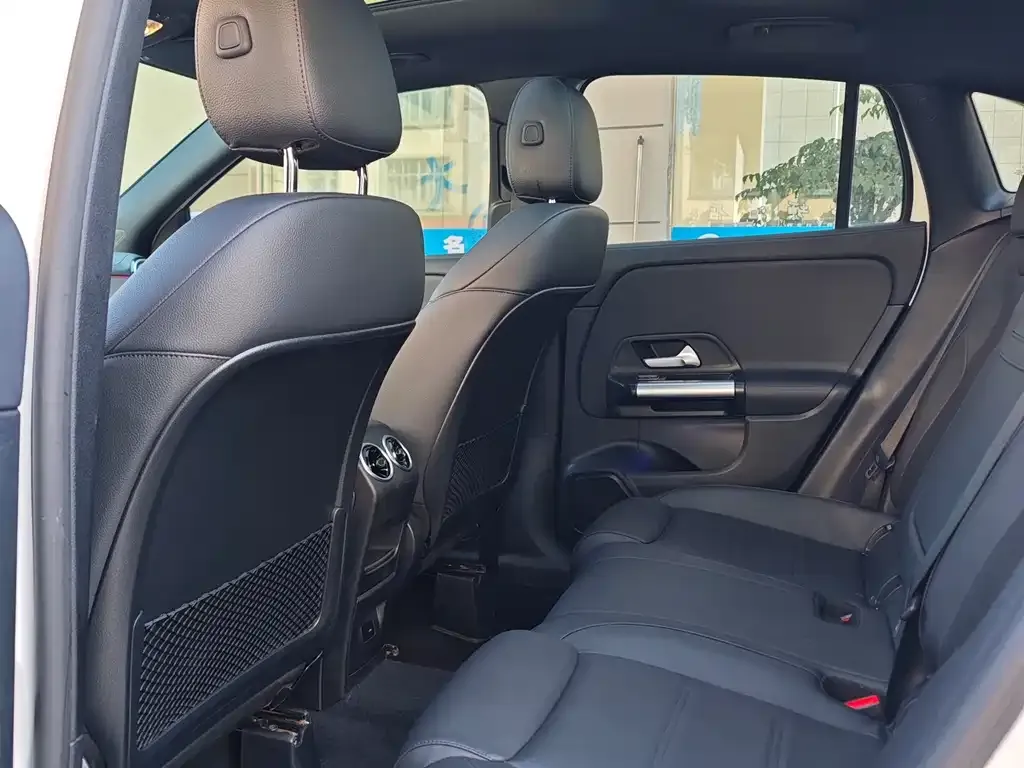 Mercedes-Benz GLA 2022 из CN, фото 4