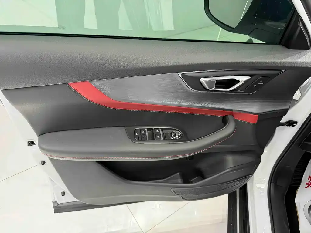 Chery Tiggo 7 — фото 10